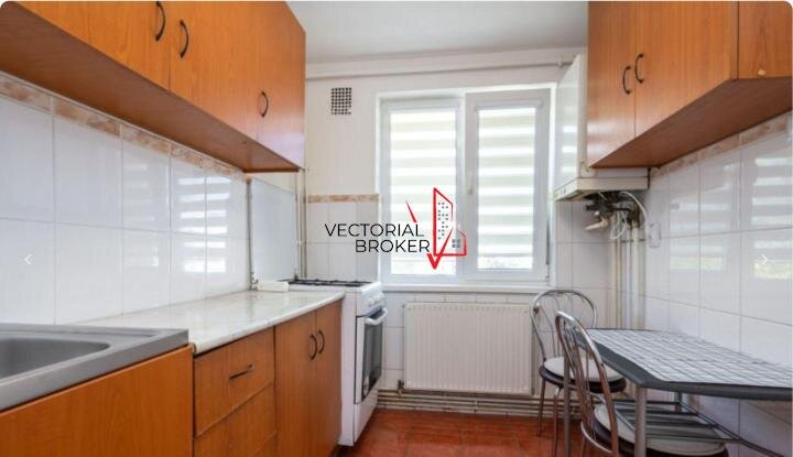 Vatra Luminoasa, 3 camere  et.1, centrala termica, zona verde si linistita